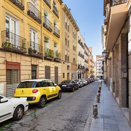 Modern 1 Bedroom Apartment Near Lavapies Madrid Luaran gambar