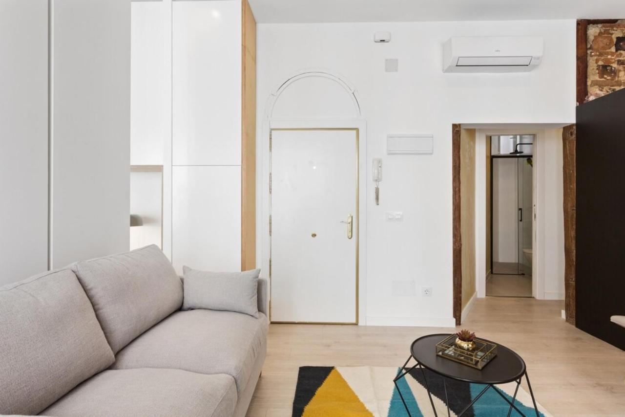 Modern 1 Bedroom Apartment Near Lavapies Madrid Luaran gambar